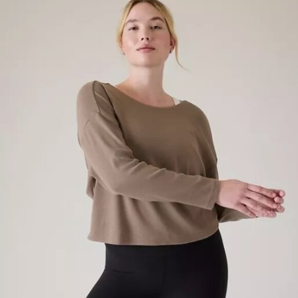 017 - NWT Athleta Presence Twist Sweatshirt Size M - Picture 2 of 2